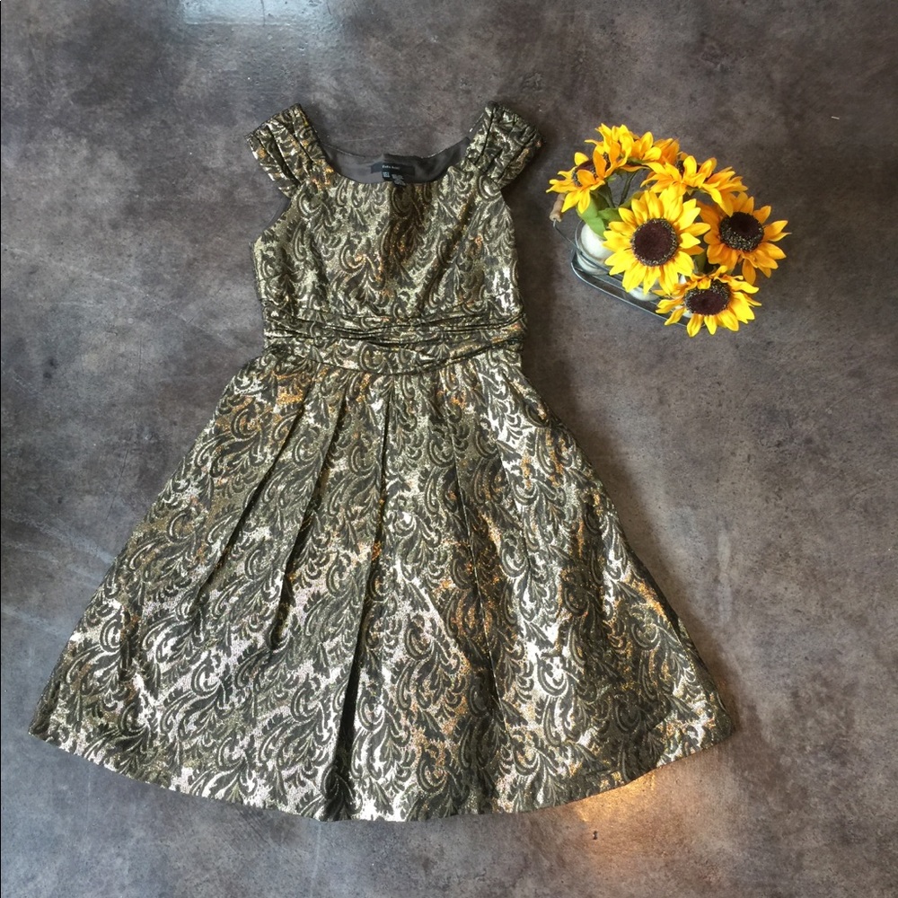 🔸SALE🔸Zara Formal flare midi dress